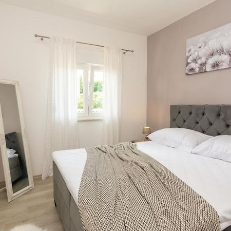 ביבינייה Holiday Home Bibano מראה חיצוני תמונה