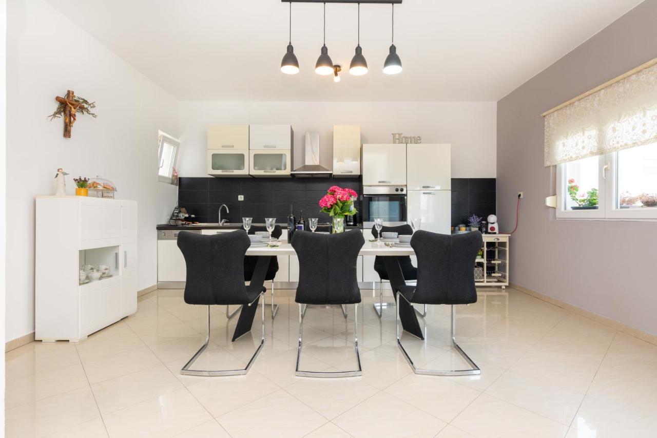 ביבינייה Holiday Home Bibano מראה חיצוני תמונה